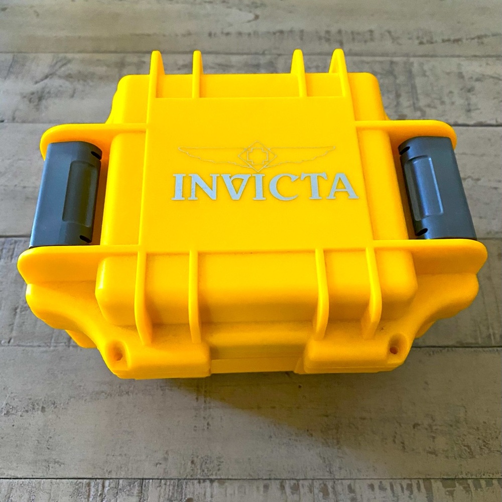 Invicta Men’s 15184 Pro Diver Stainless Steel